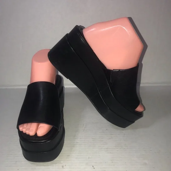 Steve Madden Black Leather Moveable Platform Sandals Sz 6.5 - Picture 1 of 11